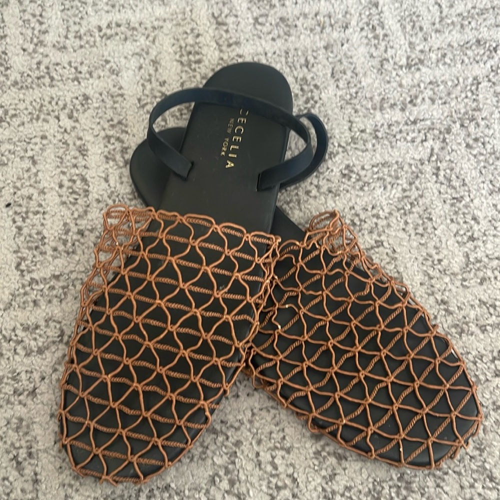 CECELIA NEW YORK Black and Brown Sandals